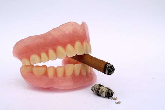 smoking teeth